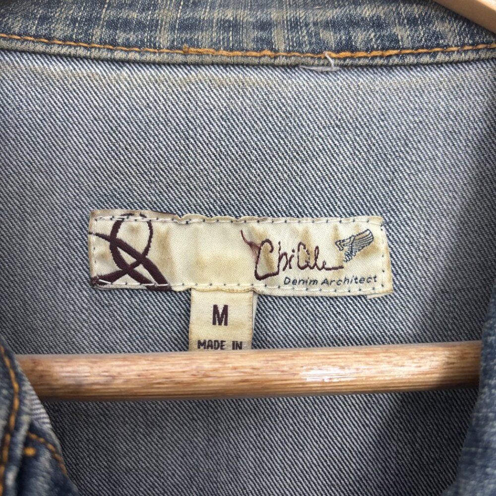 Chiqle Cropped Denim Jacket Blue Size M Soft Stretch Cotton Blend EUC - Picture 7 of 9
